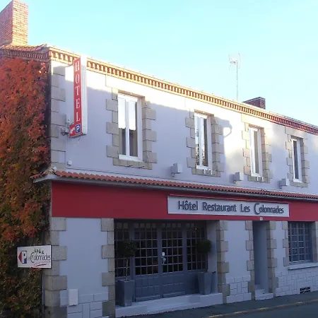 Hotel-restaurant Les Colonnades 2*