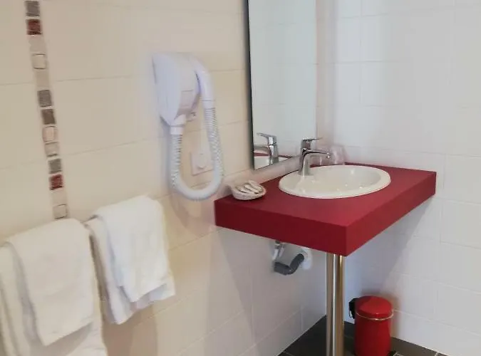 Hotel-restaurant Les Colonnades 2* Saint-Fulgent