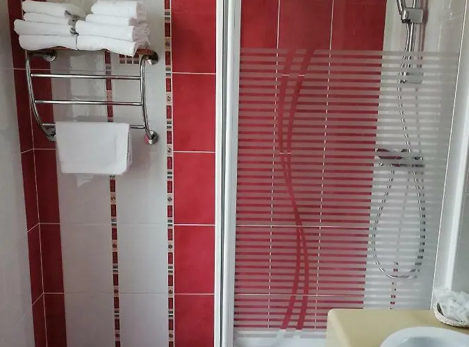 Hotel-restaurant Les Colonnades Hotel 2*